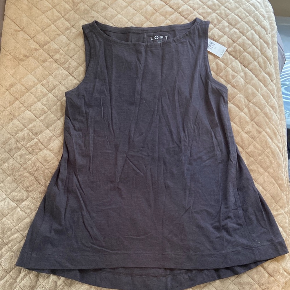 Grey tank top